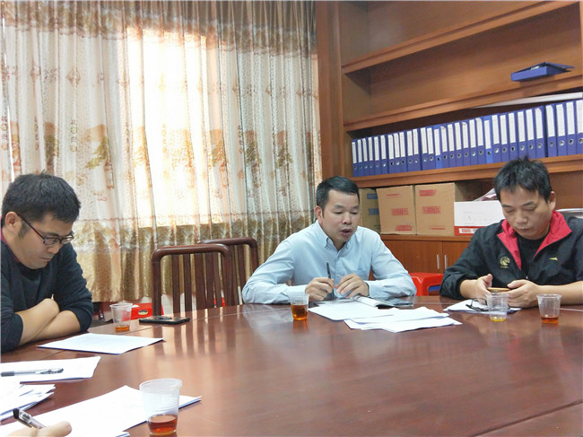 5杨潮喜校长发表讲话.jpg