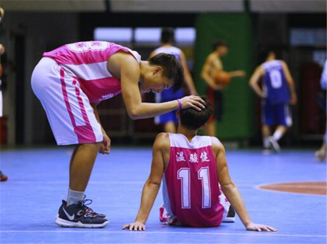 05.jpg