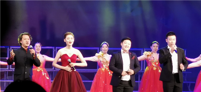 2019.9.9 魏子峰 教师节文艺汇演志愿者活动 (1).jpg